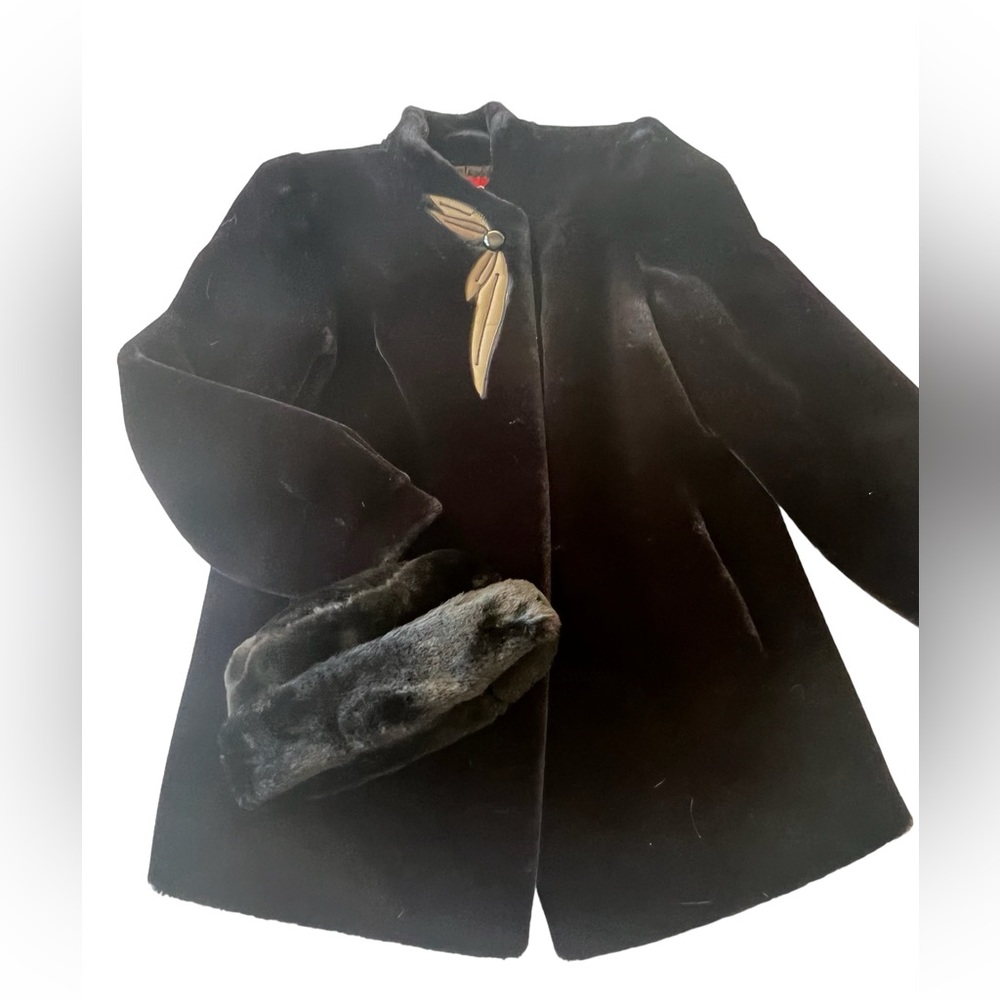 Vintage Sassoon faux black fur.